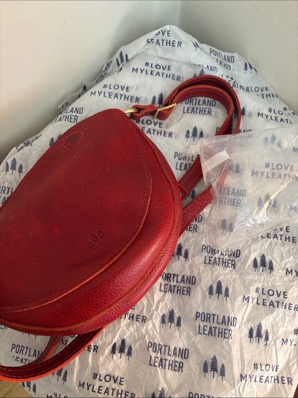 Portland Leather KOALA SLING BAG - Picture 6 of 6